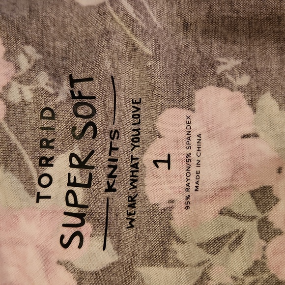 Torrid Top - Picture 8 of 8